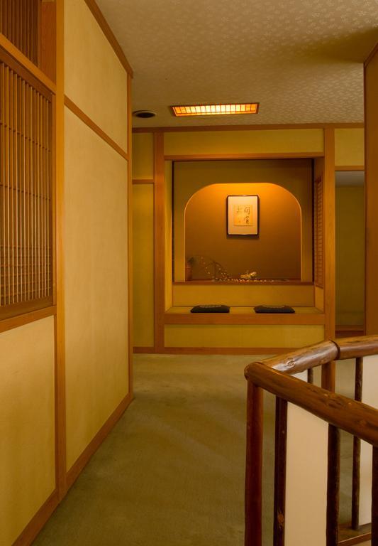 伊祖梅索酒店 下吕市 外观 照片