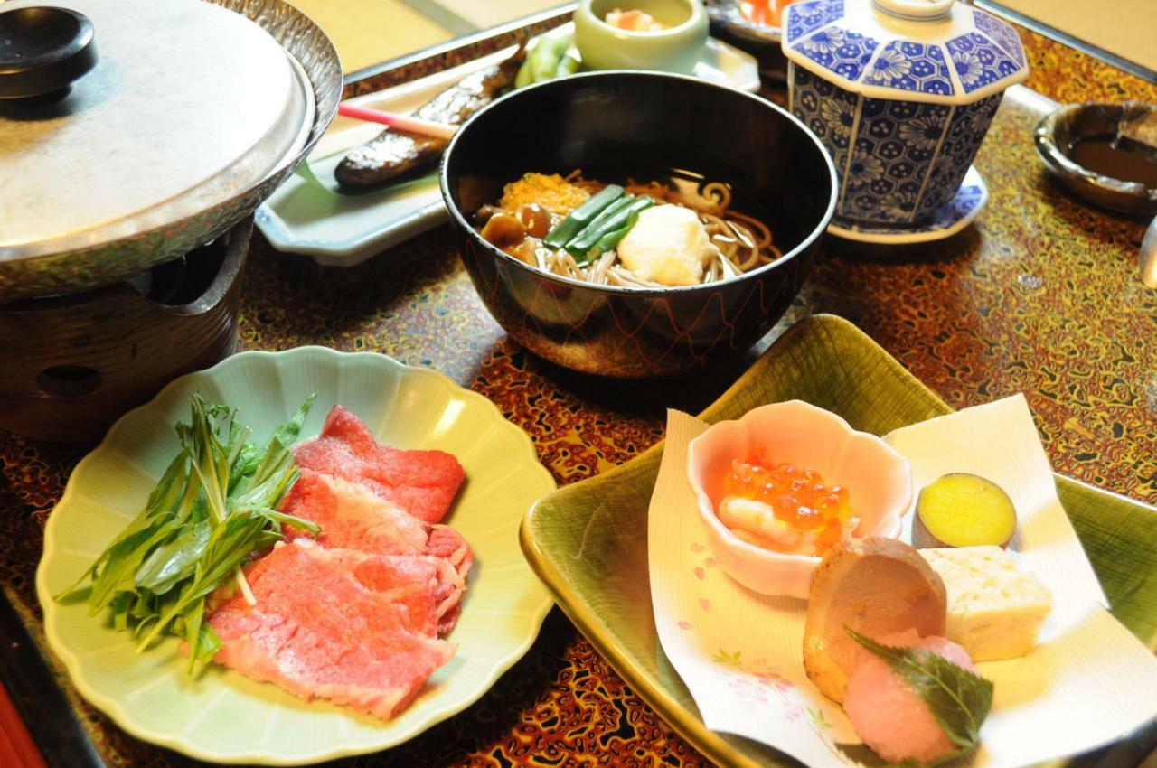 伊祖梅索酒店 下吕市 外观 照片